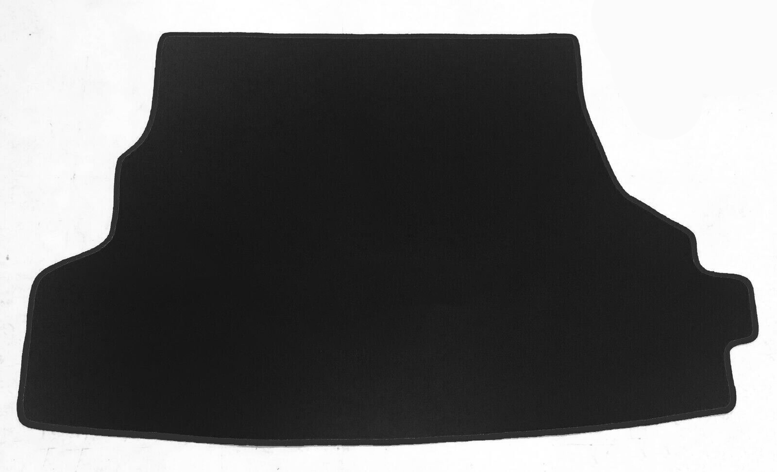 Eine Kofferraummatte in schwarz für Ford Mustang 2005-2009.
